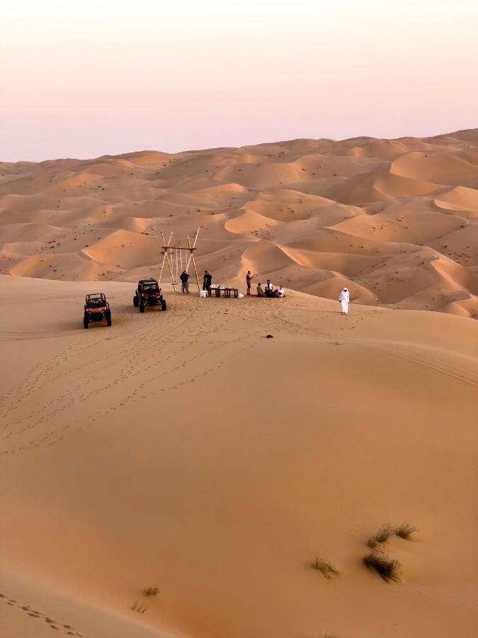 Отель Liwa Nights ليالي ليوا Экстерьер фото