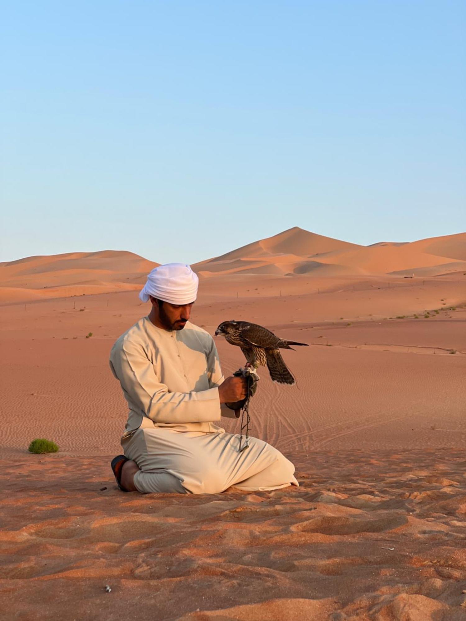 Отель Liwa Nights ليالي ليوا Экстерьер фото